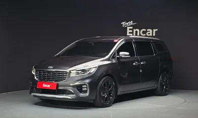 Kia Canival · 2019 год