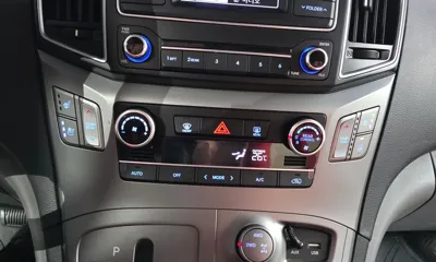 Hyundai Starex 2017, 70910 км, за 14638.31 USD - фото 17