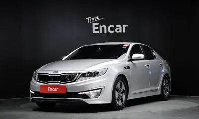 Kia K5 · 2012 год