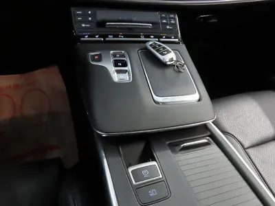 Hyundai Grandeur 2021, 74475 км, за 14476.48 USD - фото 11