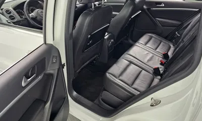 Volkswagen Tiguan 2014, 110381 км, за 8450.44 USD - фото 12