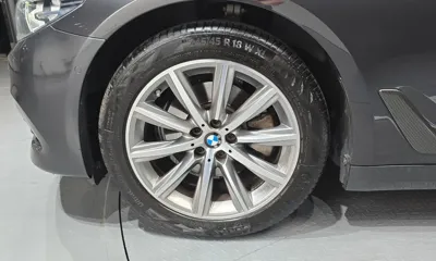 BMW 5-Series 2018, 74588 км, за 14130.36 USD