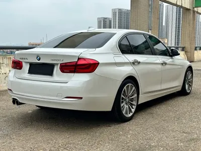 BMW 3 Series 2019, 82000 км, за 11300.55 USD