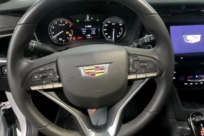Cadillac XT6 2022, 46100 км, за 34884 USD - фото 12