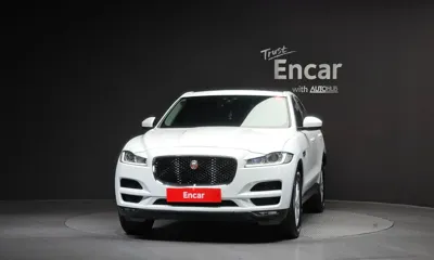 Jaguar F-Pace 2017, 131050 км, за 8725.55 USD