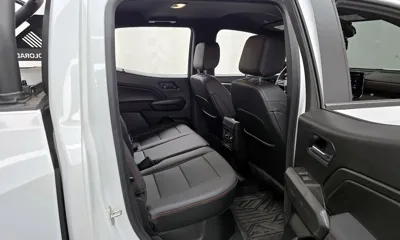 ChevroletGMDaewoo Colorado 2024, 44646 км, за 34703.88 USD - фото 12