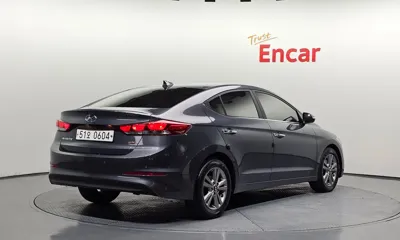 Hyundai Avante 2016, 78103 км, за 7162.85 USD