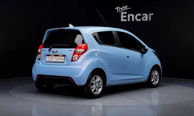 ChevroletGMDaewoo Spark 2015, 76597 км, за 2114.3 USD