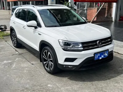 Volkswagen Tharu 2022, 12800 км, за 18216.24 USD