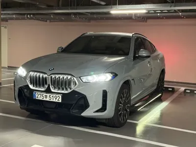 BMW X6 2025, 10690 км, за 74751.32 USD