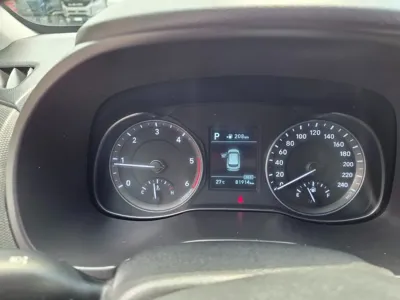 Hyundai Kona 2018, 81000 км, за 7089.41 USD - фото 9