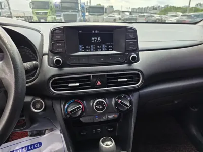 Hyundai Kona 2018, 81000 км, за 7089.41 USD - фото 10