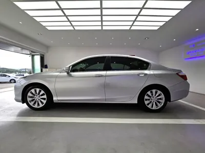 Honda Accord 2014, 89304 км, за 5139.22 USD