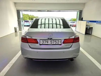 Honda Accord 2014, 89304 км, за 5139.22 USD - фото 6