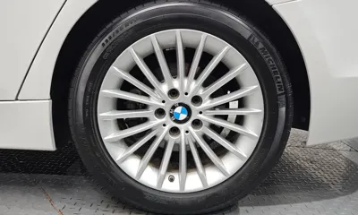 BMW 3-Series 2018, 50850 км, за 10765.39 USD