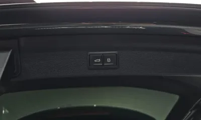 Audi Q3 2025, 18001 км, за 39379.02 USD - фото 27