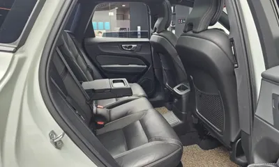 Volvo XC60 2021, 104545 км, за 21737.69 USD - фото 12