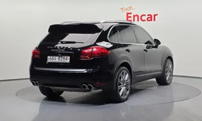Porsche Cayenne 2011, 179723 км, за 9646.51 USD