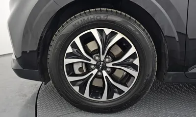 Kia Canival 2023, 128090 км, за 14441.38 USD