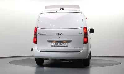 Hyundai Starex 2019, 155026 км, за 9702.41 USD
