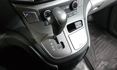 Hyundai Starex 2019, 155026 км, за 9702.41 USD - фото 9