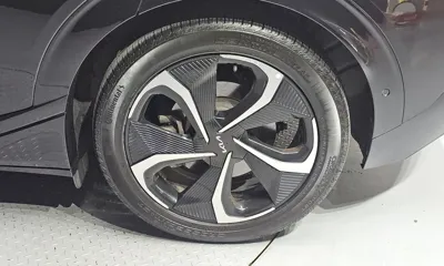 Kia EV6 2022, 66180 км, за 23322.49 USD - фото 21