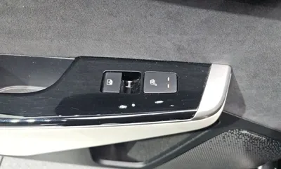 Kia EV6 2022, 66180 км, за 23322.49 USD - фото 31