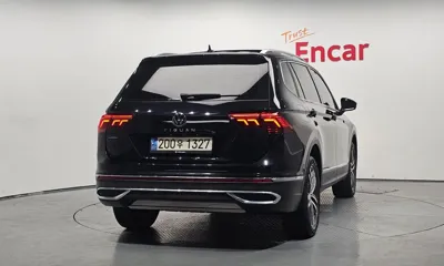 Volkswagen Tiguan 2023, 63644 км, за 16148.98 USD