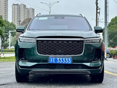 Li Auto Li ONE · 2022 год
