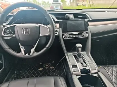 Honda Civic 2020, 24500 км, за 9417.12 USD