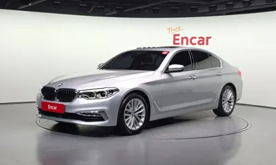 BMW 5-Series · 2018 год