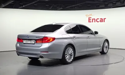 BMW 5-Series 2018, 162867 км, за 11009.78 USD