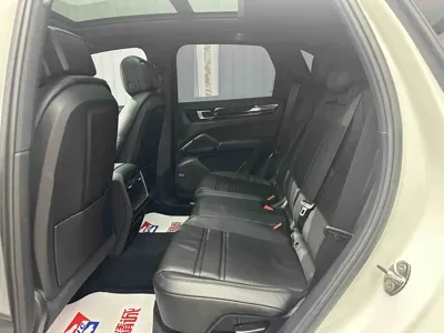 Porsche Cayenne 2018, 124000 км, за 43972.62 USD