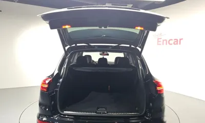 Porsche Cayenne 2015, 146997 км, за 23503.29 USD - фото 20