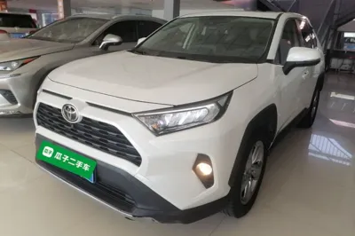 Toyota RAV4 · 2020 год