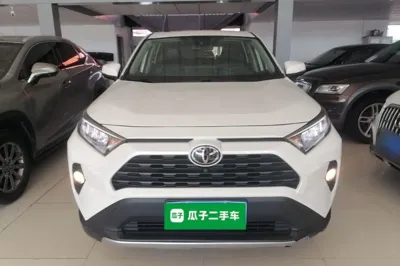 Toyota RAV4 2020, 62400 км, за 15718 USD