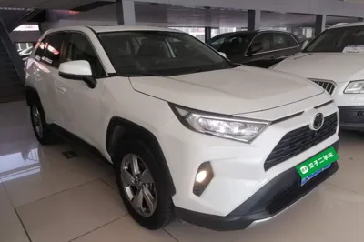 Toyota RAV4 2020, 62400 км, за 15718 USD