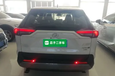 Toyota RAV4 2020, 62400 км, за 15718 USD