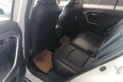 Toyota RAV4 2020, 62400 км, за 15718 USD - фото 20