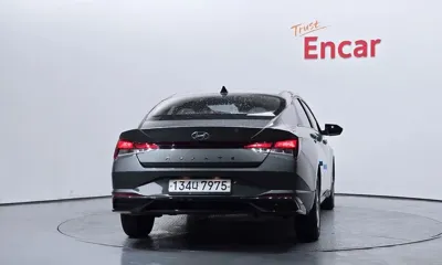 Hyundai Avante 2021, 46386 км, за 10737.77 USD