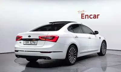 Kia K7 2013, 136602 км, за 3931.99 USD
