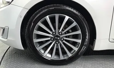 Kia K7 2013, 136602 км, за 3931.99 USD