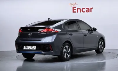 Hyundai Ioniq 2019, 130126 км, за 6967.5 USD