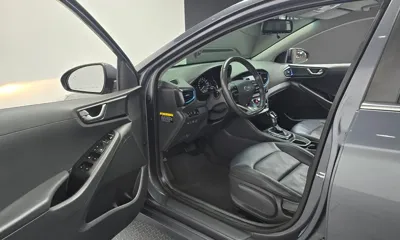 Hyundai Ioniq 2019, 130126 км, за 6967.5 USD - фото 10