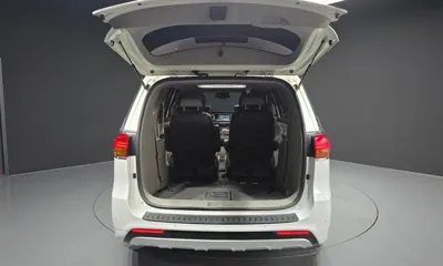 Kia Canival 2016, 122631 км, за 7862.57 USD - фото 20