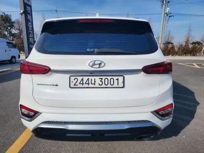 Hyundai Santafe 2020, 131500 км, за 15547.76 USD