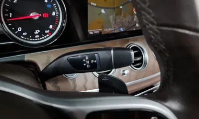 Mercedes-Benz E-Class 2019, 113853 км, за 14626.53 USD - фото 9