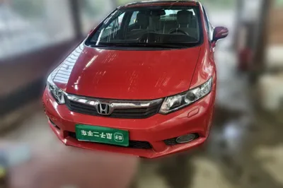 Honda Civic 2013, 48600 км, за 5171 USD
