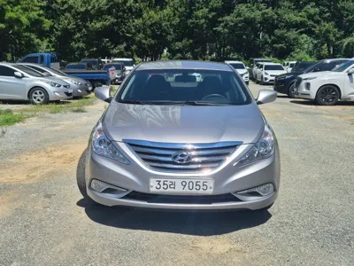 Hyundai Sonata 2013, 137050 км, за 2539.56 USD