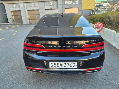 Genesis G90 2020, 120000 км, за 21268.22 USD